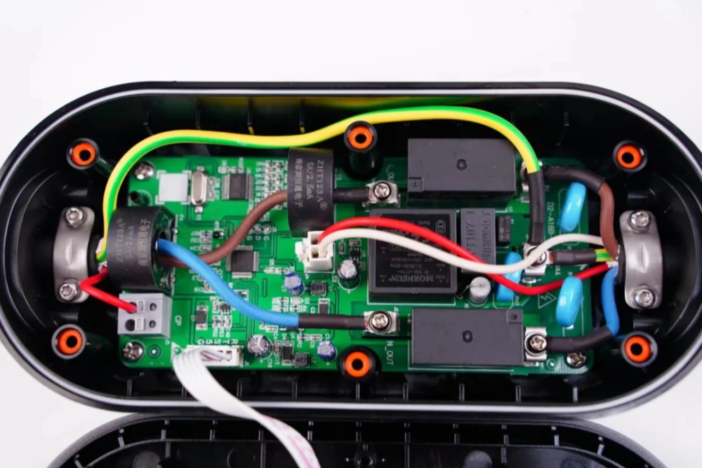 EV charger high current routing